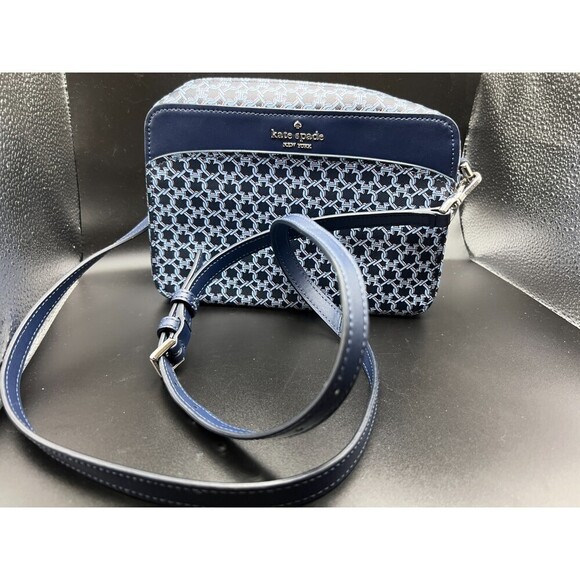 Kate Spade Spade Link Camera Bag - Picture 2 of 8